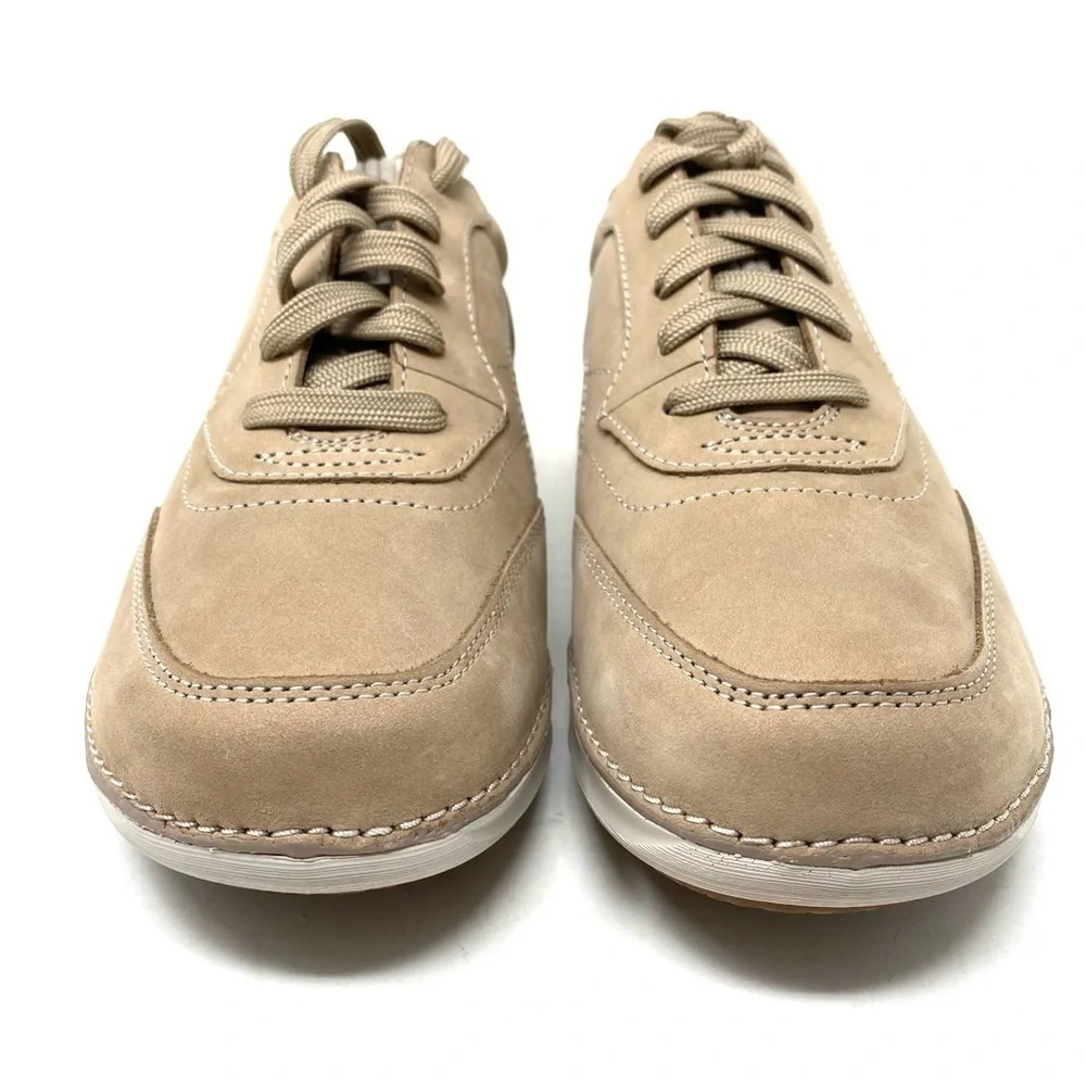 CLARKS APPLEY TIE SAND NUBUCK Comfort Shoes WIDE